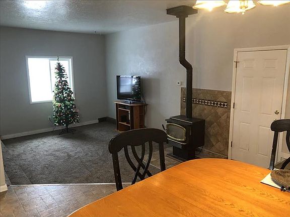 5th image of 853 Melrose Dr