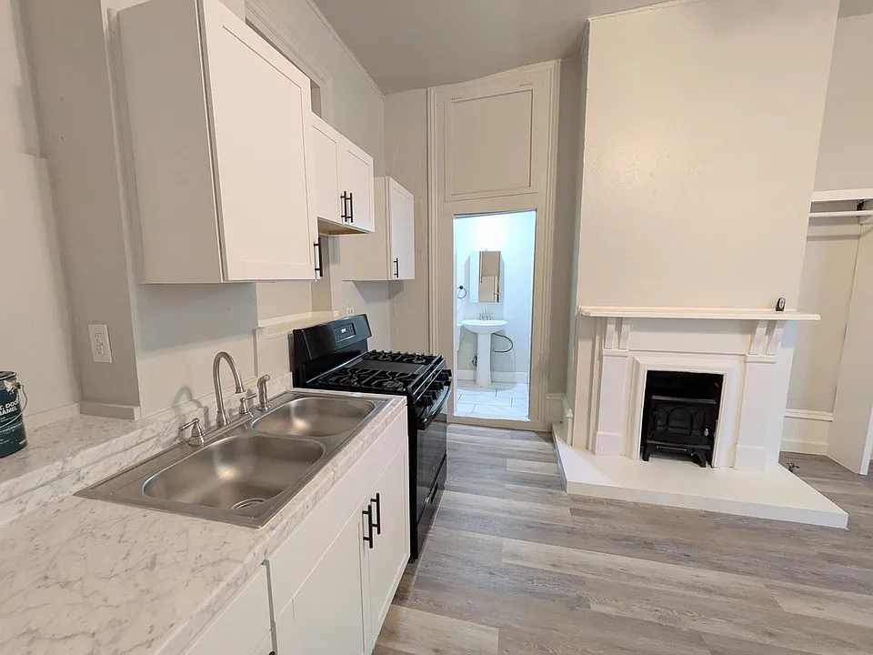 822 E Carson St #7