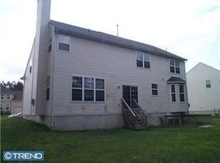 7 Twisting Ln, Sicklerville, NJ 08081
