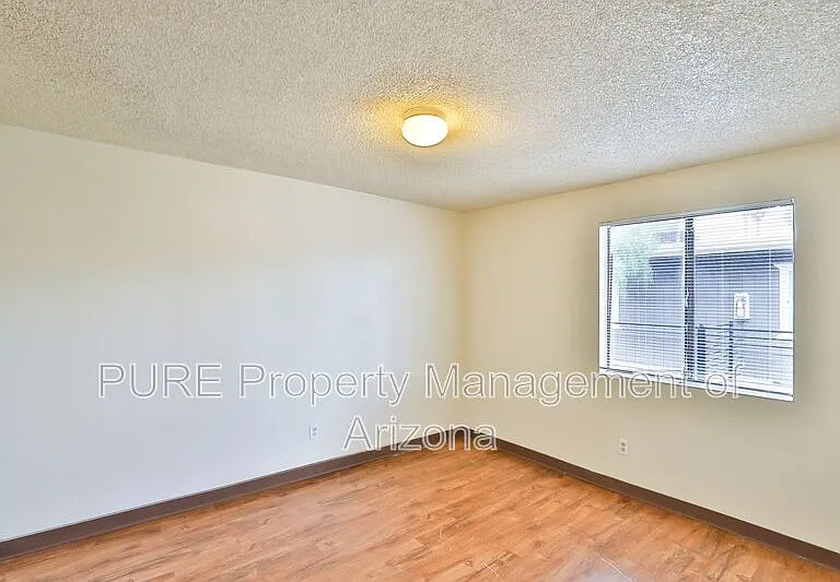 810 W 2nd St #C — Photo 10