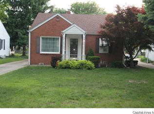 2233 S Pasfield St, Springfield, IL 62704