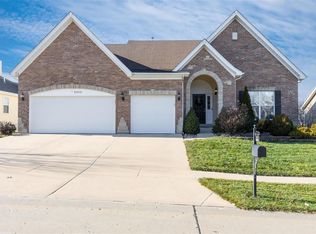 6202 Pathfinder Dr, Saint Louis, MO 63129