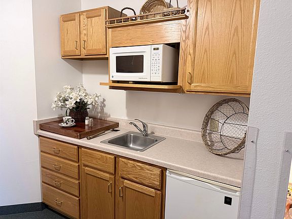 5th image of 161 Goehl Rd