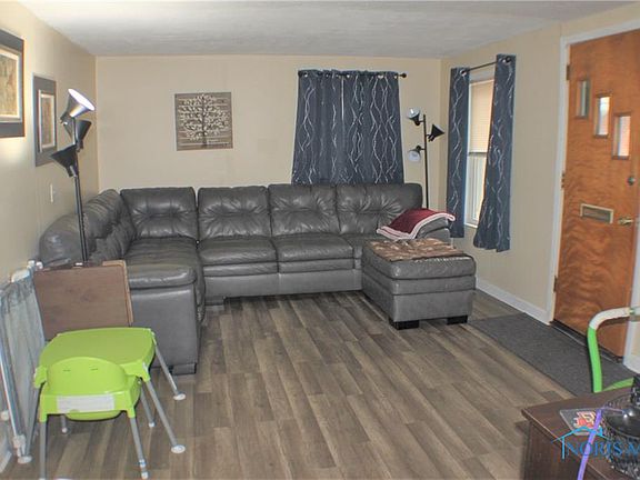 4th image of 913 Parker Ave