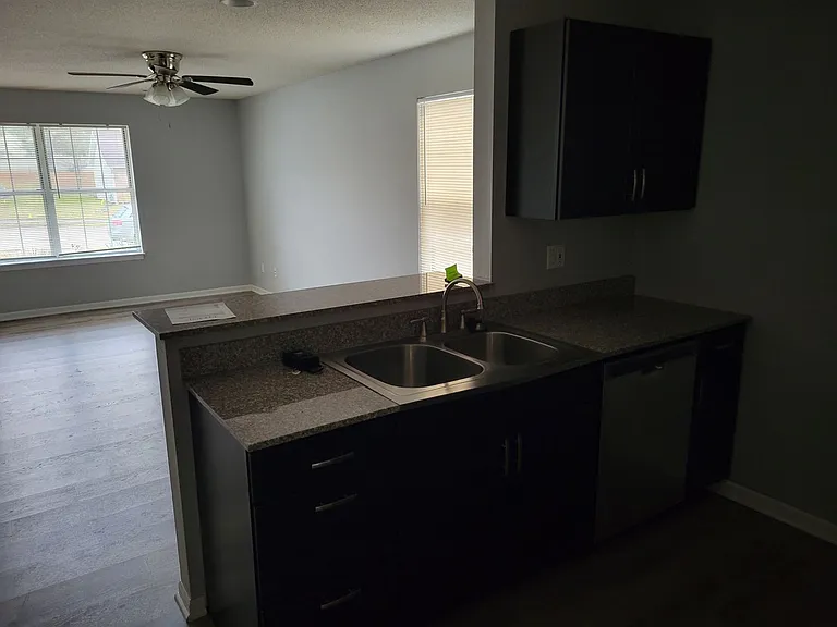3913-3915 Olympic Ct — Photo 34