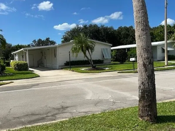 567 Charlemagne BLVD, NAPLES, FL 34112