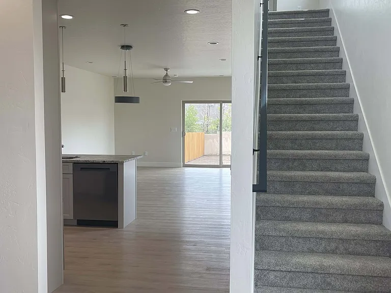 403 Alabama St #B — Photo 18