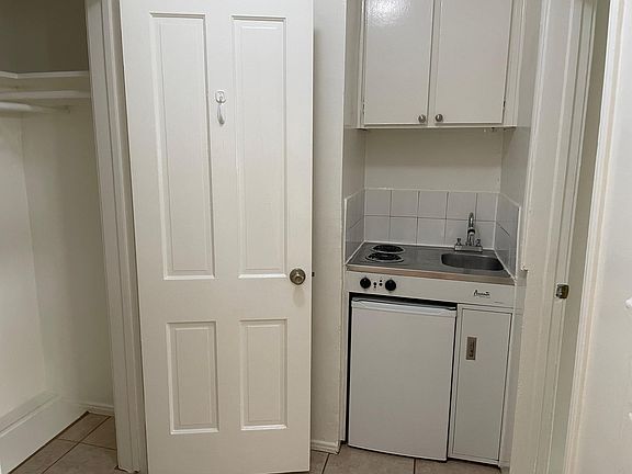 5th image of 1331 N Alta Vista Blvd #104