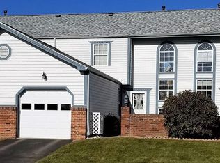 1104 Concord Dr, Lawrence, PA 15055