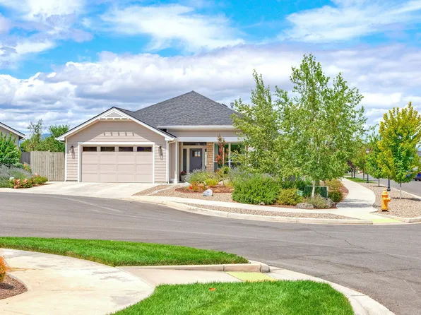 106 Connecticut Ct, Medford, OR 97504