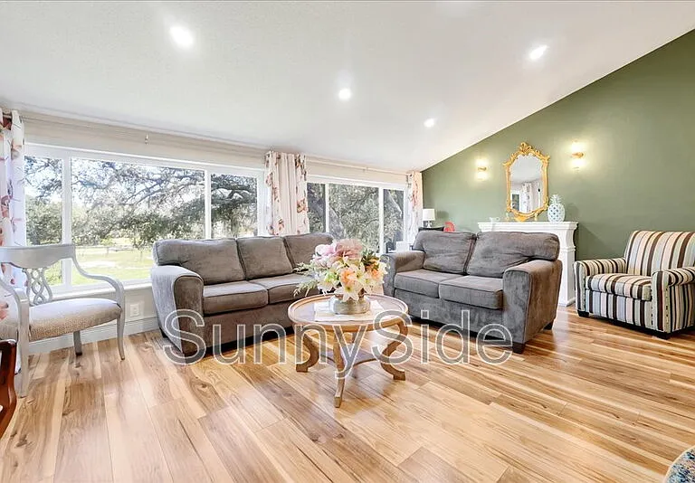 42 Nottingham Way #A — Photo 4