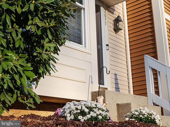 3rd image of 2077 Whisperwood Glen Ln