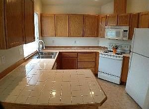 3rd image of 12612 20th Dr SE