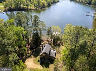 17179 Woodscroft Rd, Saint Inigoes, MD 20684