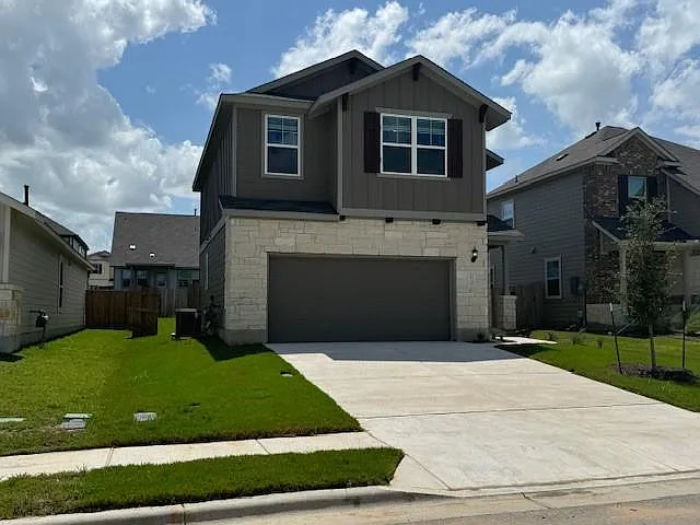 3 bed, 2.5 bath, 1643 sqft, $2,099 — Photo 2