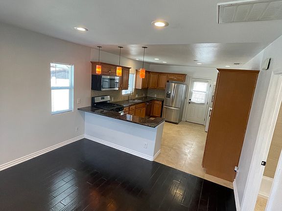 4th image of 1140 S Record Ave #1140