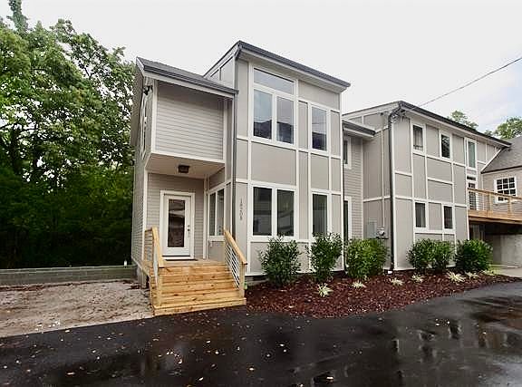 3rd image of 1820 Wildwood Ave #B