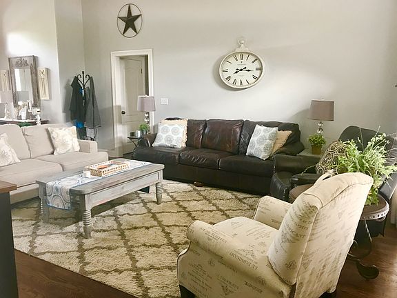 3rd image of 4420 Chalice Dr