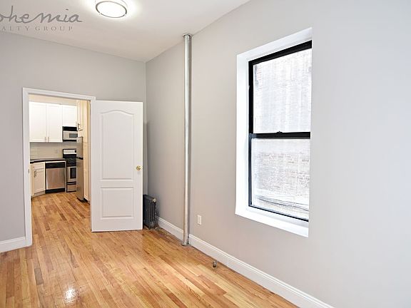 5th image of 153 Edgecombe Ave #4A