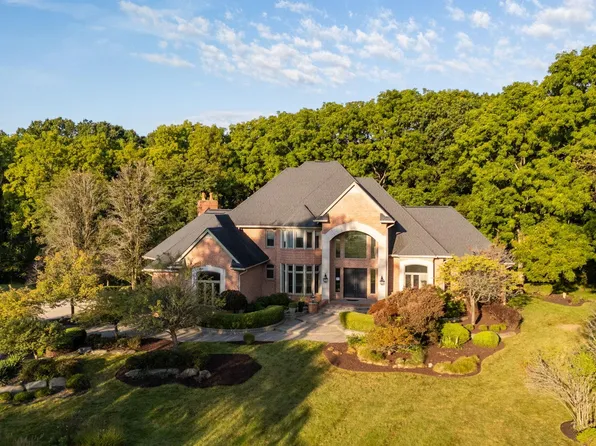 5779 Pinecrest Estates Dr, Ann Arbor, MI 48105