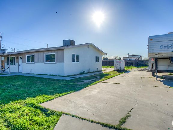 3rd image of 2701 Houchin Rd