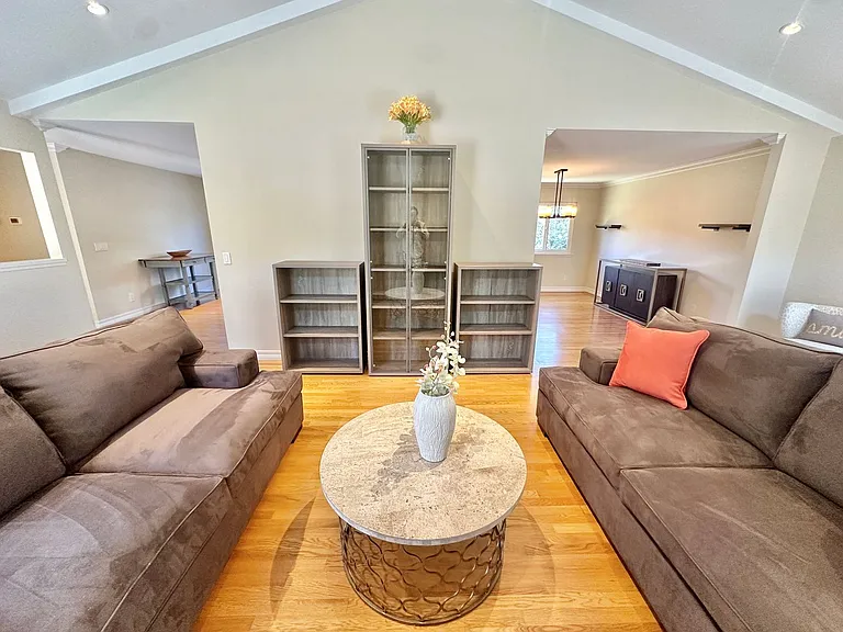 192 Prospect Dr — Photo 6