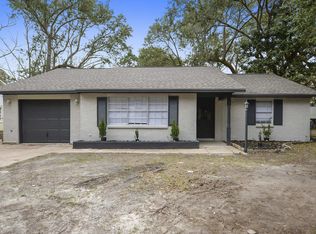 8705 Elm Ave, Ocean Springs, MS 39564
