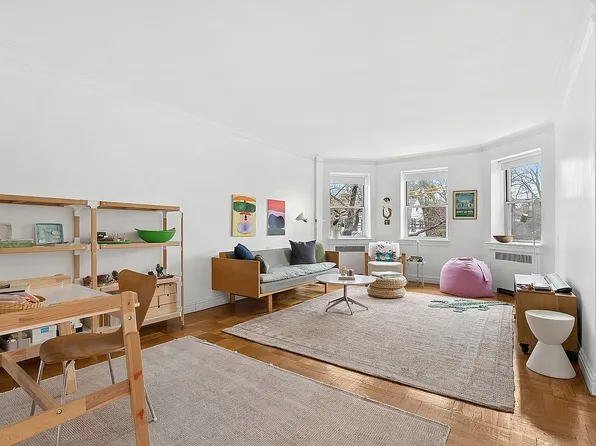 474 W 238th St APT 2E, Bronx, NY 10463