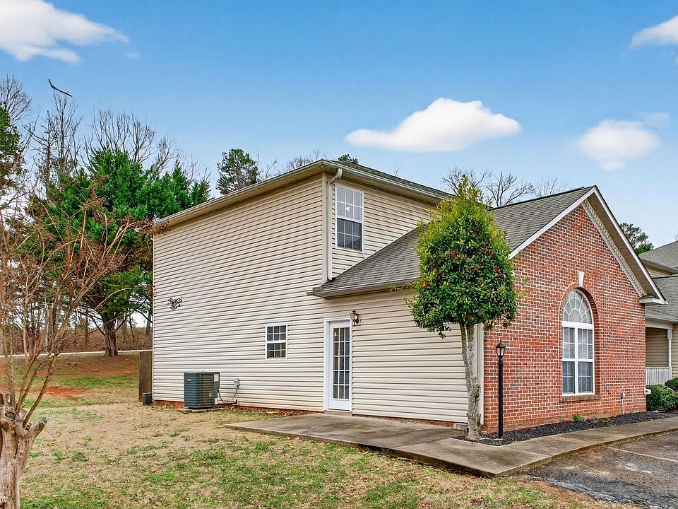 1st image of 103A Reef Ct