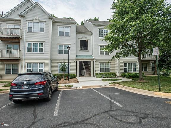 Exterior with assigned parking space