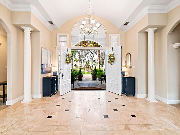 4th image of 7803 Camino Del Encina Dr