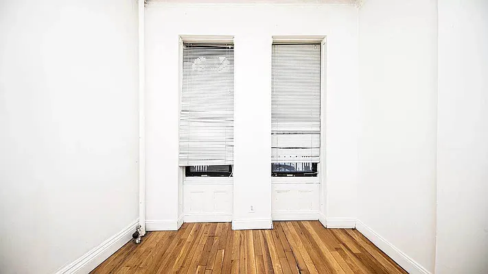 Rented by Avenues Real Estate | media 5