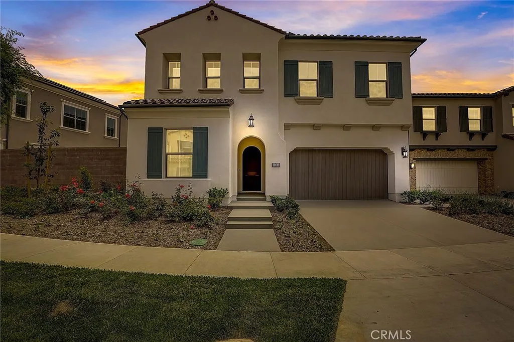4 bed, 3.5 bath, 3427 sqft, $9,495 — Photo 1