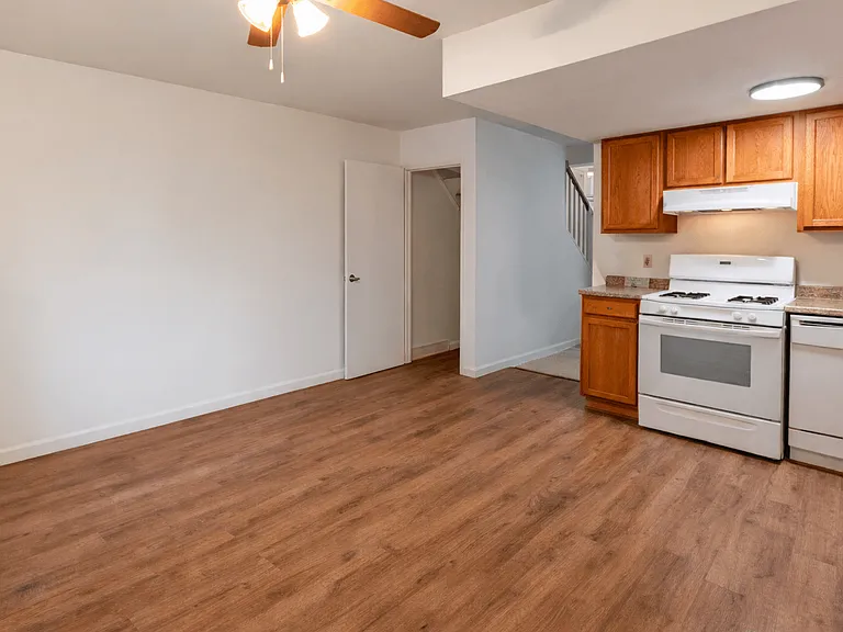 Arbor Pointe Townhomes — Photo 18