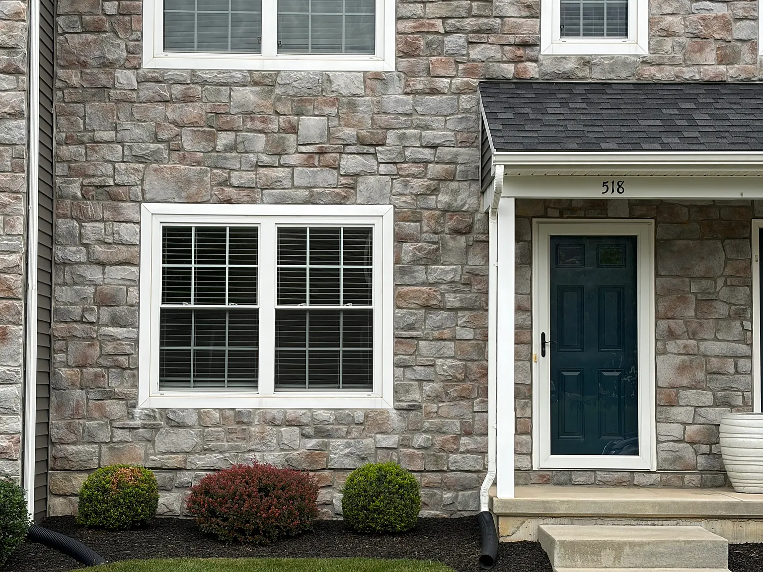3 bed, 1449 sqft, $1,985 — Photo 2