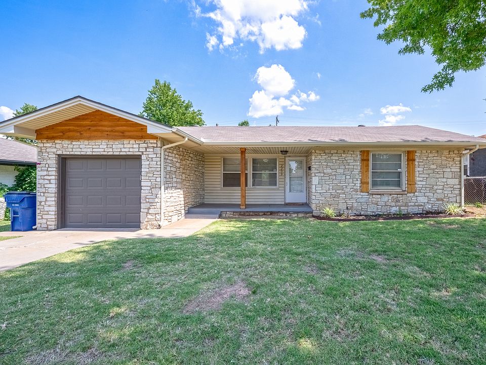1st image of 2209 Ashley Dr