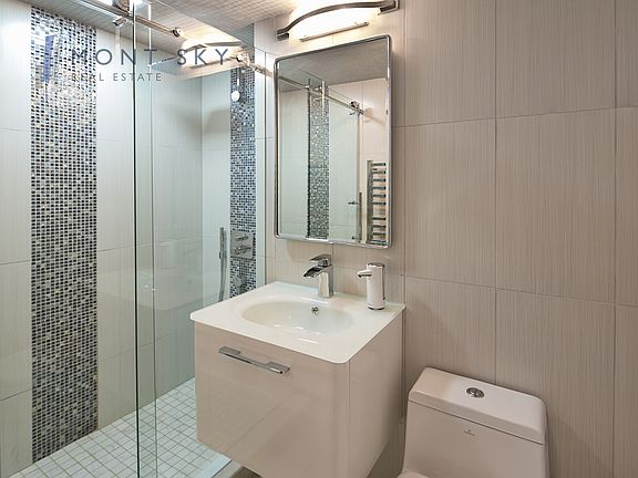 5th image of 304 W 88th St APT 4A