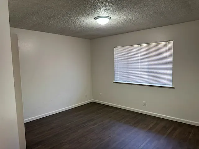 4038 E Saginaw Way — Photo 3