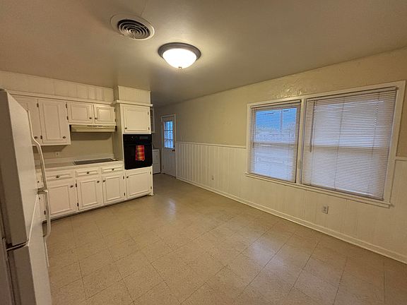 3rd image of 4912 9th St