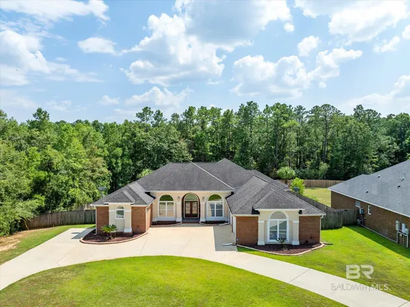 7295 Creekwood Dr, Mobile, AL 36695