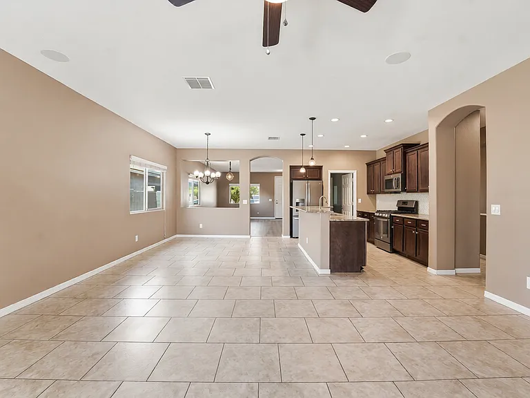 371 W Flame Tree Ave — Photo 15