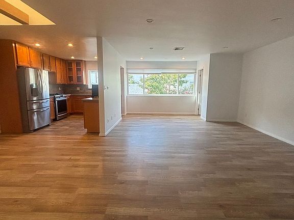 2nd image of 1233 Franklin St #203