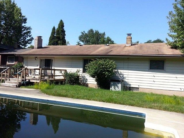 2nd image of 4751 Carsten Ln