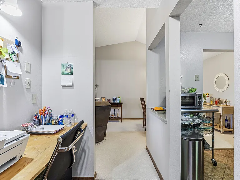 3850 Plymouth Blvd #323 — Photo 2
