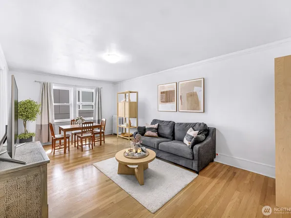 4725 15th Avenue NE #37, Seattle, WA 98105
