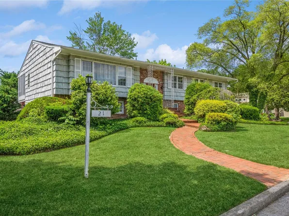 21 Bayberry Road, Lawrence, NY 11559