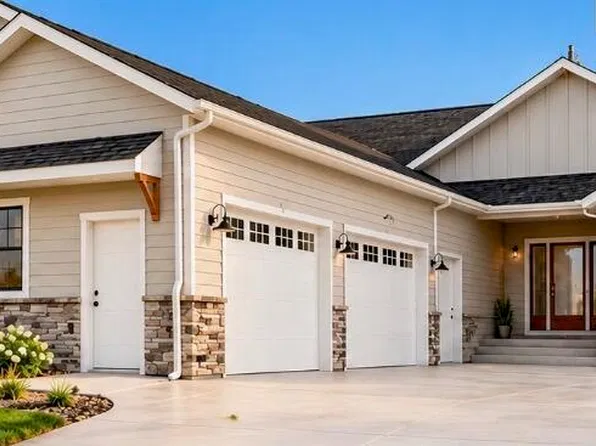 3707 Ridge Way, Bismarck, ND 58503