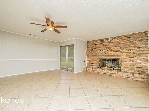 5th image of 350 Davis Cir