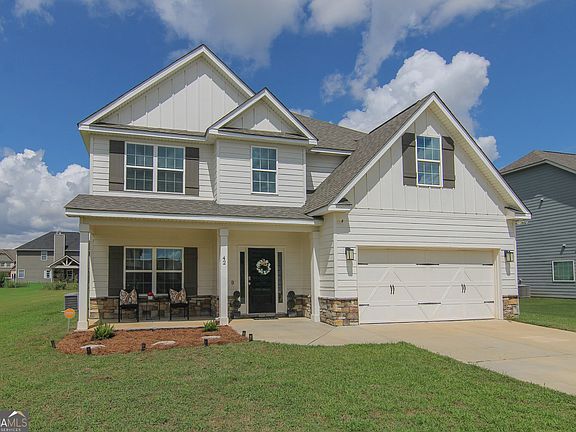 2nd image of 42 Willow Moss Way