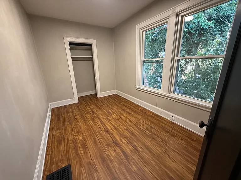 565 Prospect Pl — Photo 10